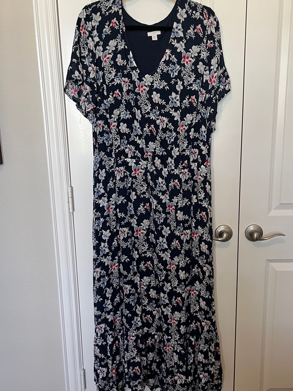 J. Jill Navy Floral V-Neck Midi Dress